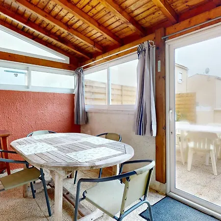 Prázdninový dům 1 Bedroom Cozy In Dolus d'Oléron