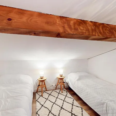 1 Bedroom Cozy In *